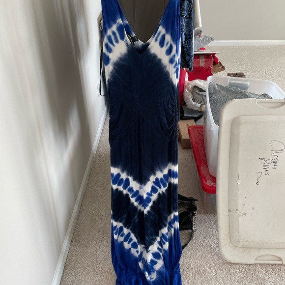 Brand new maxi dress. Vibrant colors.  Super cute! 💙 check my ratings! - Picture 2 of 3